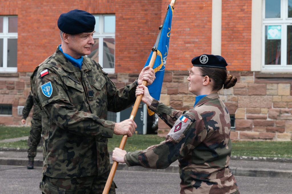 COMEC takes over the EC Flag